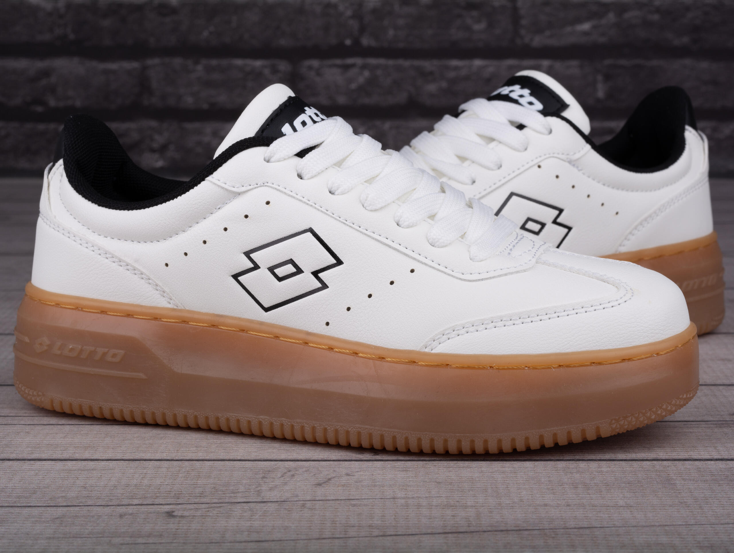 Buty damskie sportowe na platformie Lotto ISKAR PF RB