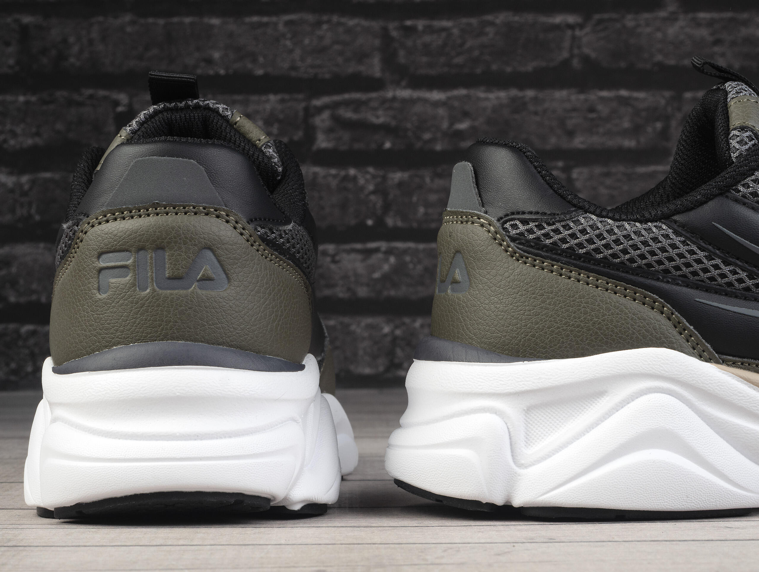 Buty sneakersy męskie  sportowe męskie Fila RECADE 4/6