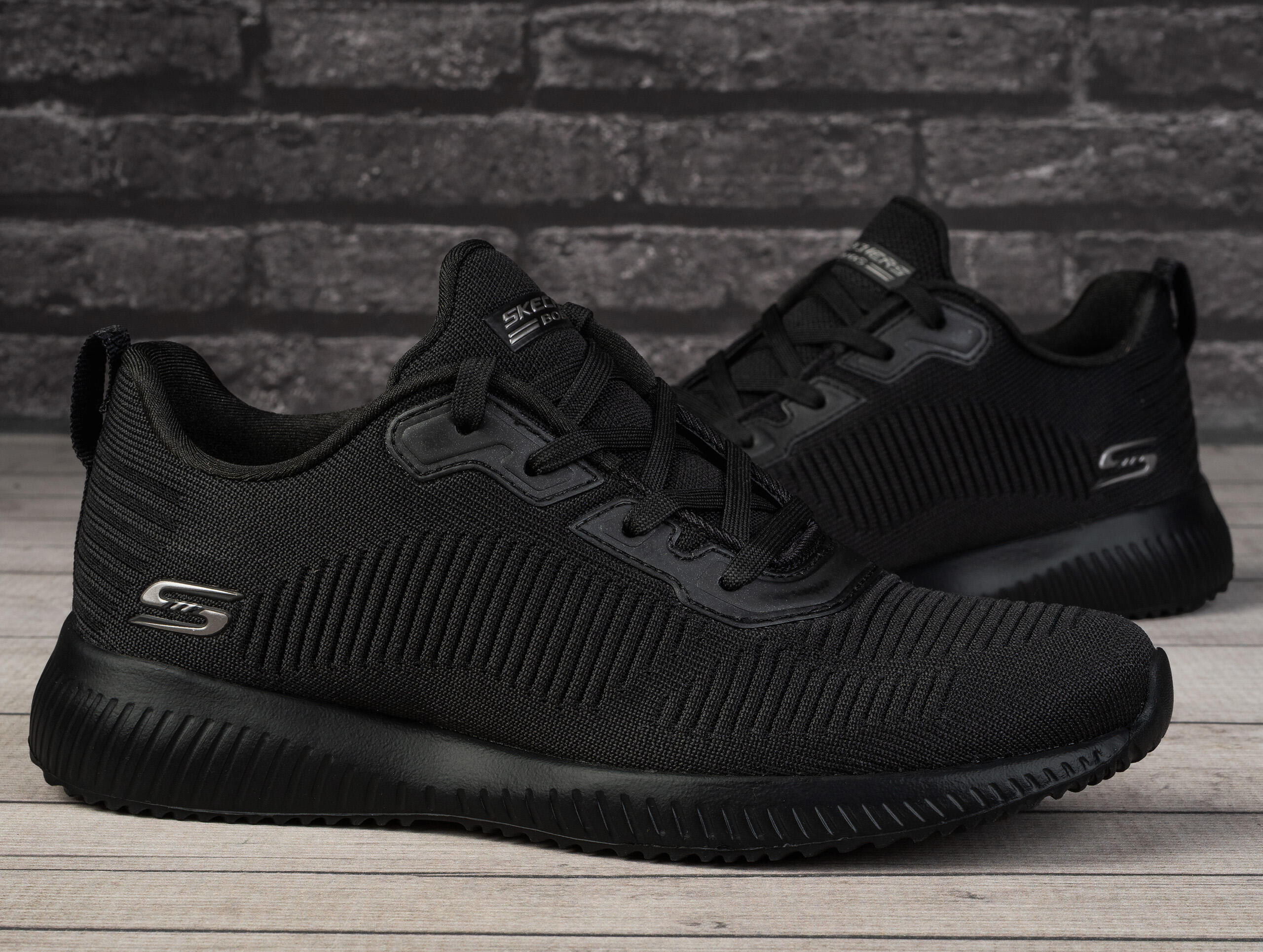 Zapatillas Deportivas Caminar para Mujer Skechers 32504_BBK Negras con Cordones 2/6