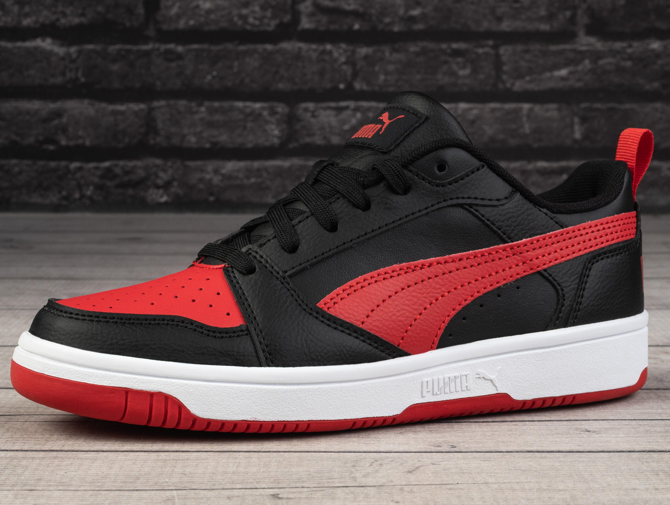 Buty Puma sportowe młodzieżowe REBOUND V6 LO JR