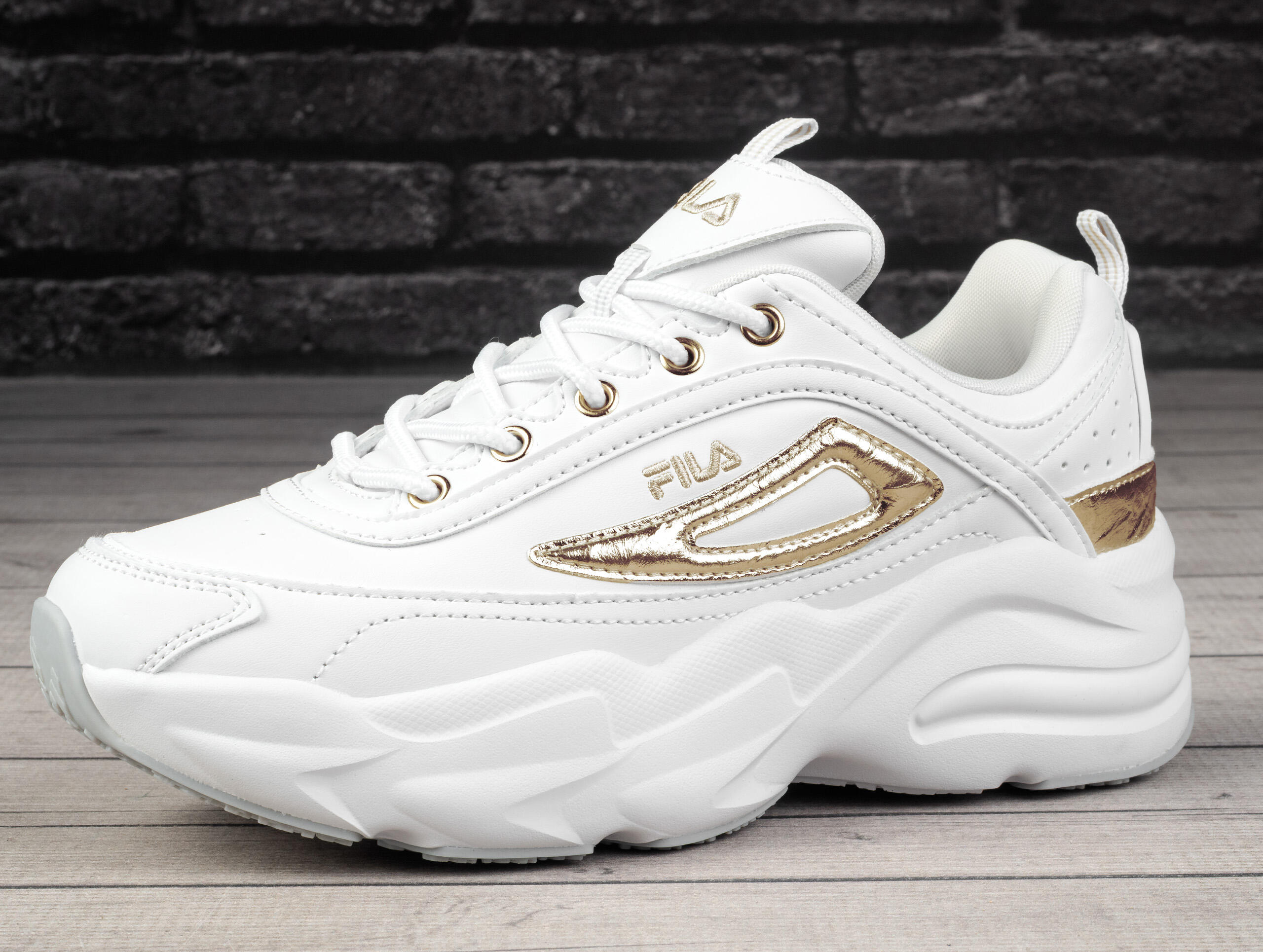 Buty damskie sportowe sneakersy Fila SKYE ZP WMN 3/6