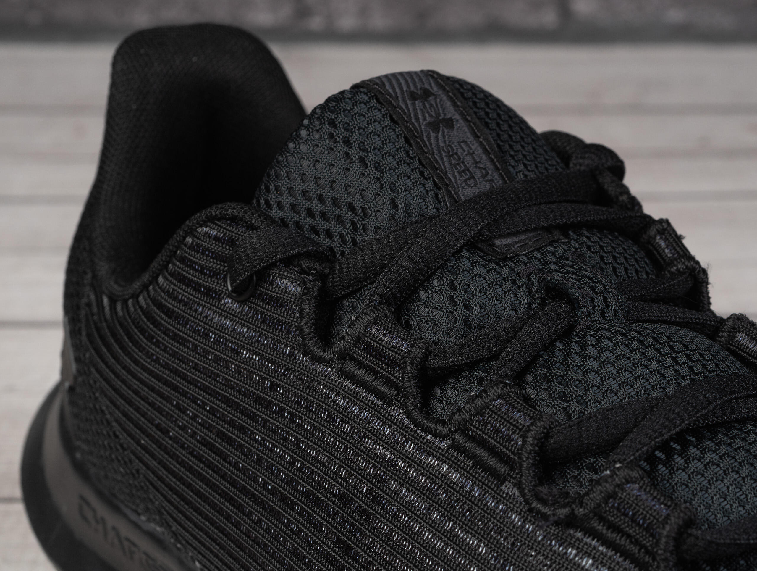 Scarpe Sportive Uomo Under Armour Charged Speed Swift Nero 6/7