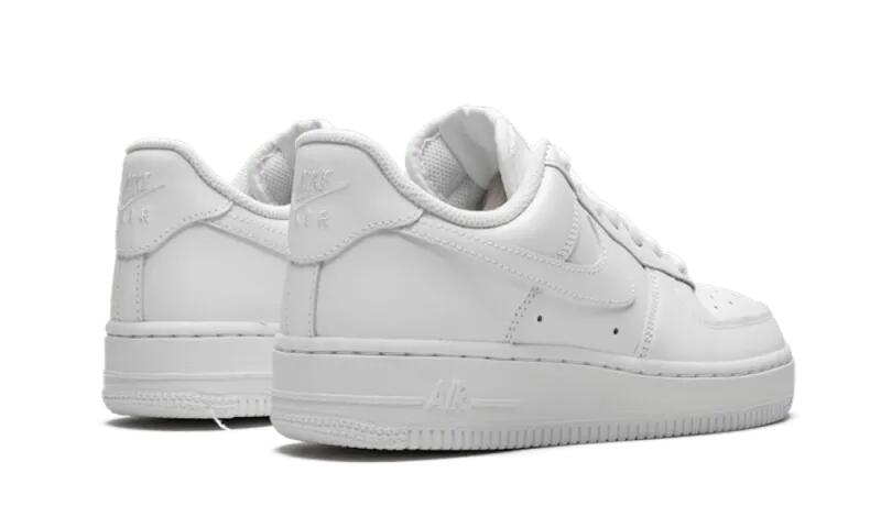 Nike Air Force 1 Low '07 Triple White 3/4