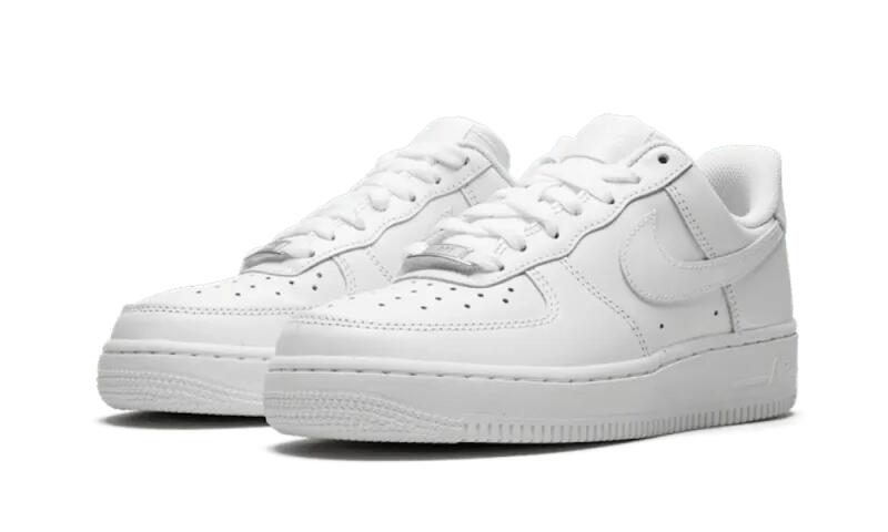 Nike Air Force 1 Low '07 Triple White 2/4