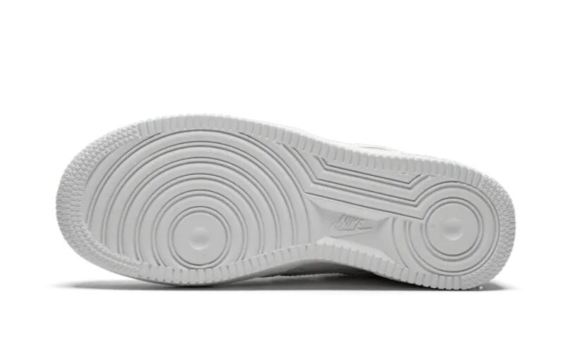 Nike Air Force 1 Low '07 Triple White 4/4