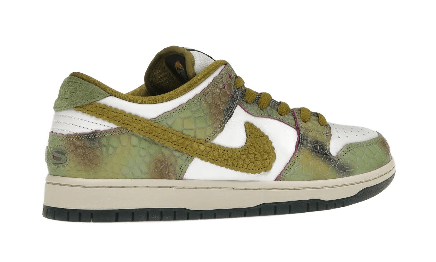 Nike SB Dunk Low Alexis Sablone Chameleon 3/4