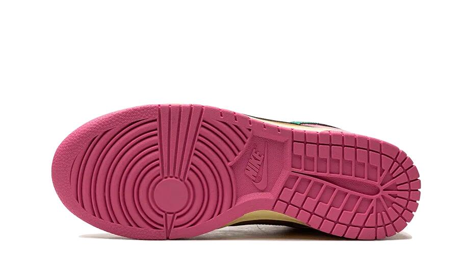 Nike Dunk Low QS Parris Goebel (Women's) 4/4