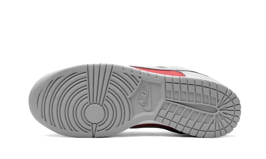 Nike Dunk Low QS CO.JP Reverse Ultraman (2024) 4/4