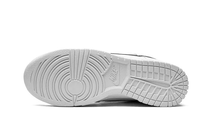 Chaussures  Dunk High Reverse Panda 4/4