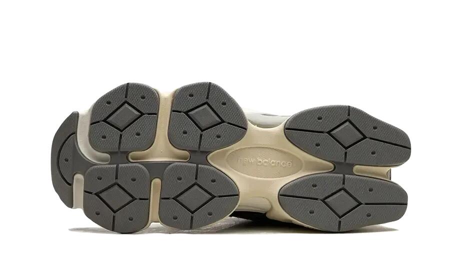 New Balance 9060 Black Sea Salt 4/4