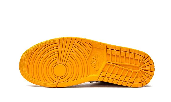 Schoenen - lifestyle - air jordan 1 low taxi - laag - zwart-wit 4/4