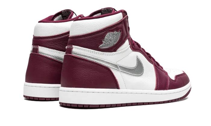 Air Jordan 1 Retro High OG Bordeaux - Taille : 38.5 EU 3/4