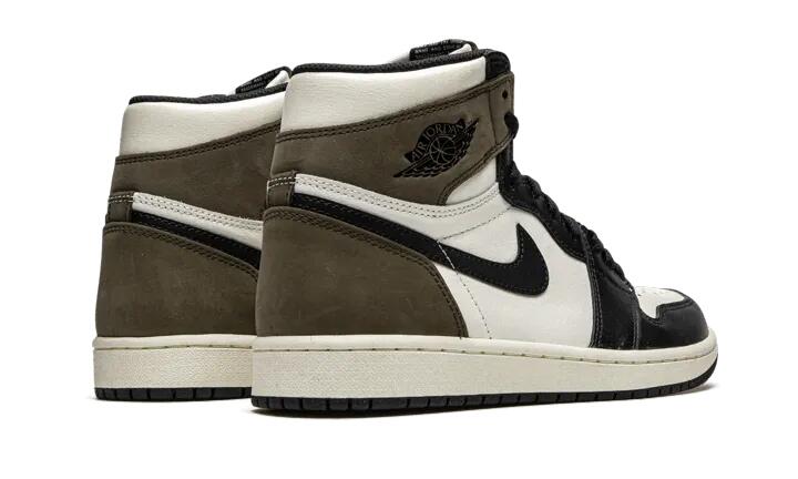 Air Jordan 1 High Dark Mocha 3/4
