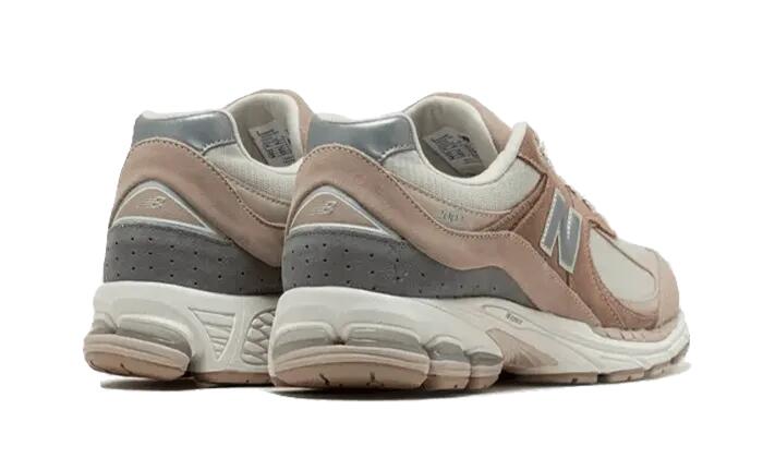2002R Driftwood Sandstone - Taille : 37.5 EU 3/4