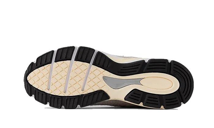 990 V4 Made In USA Grey Suede - Taille : 40.5 EU 3/3