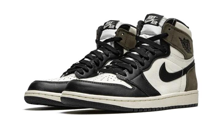 Air Jordan 1 High Dark Mocha 2/4
