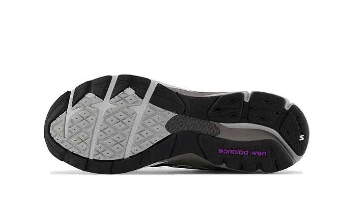 Schoenen  990 V3 Olive Leaf 3/3