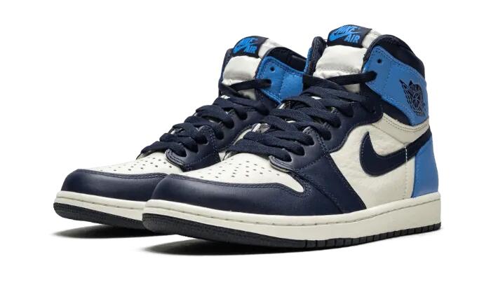 Air Jordan 1 Retro High Obsidian University Blue 2/4
