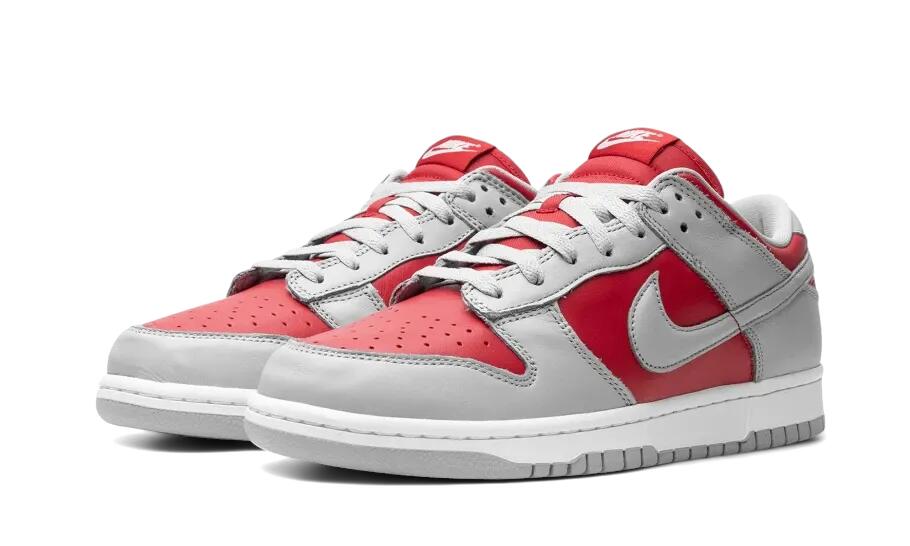 Nike Dunk Low Ultraman 2/4
