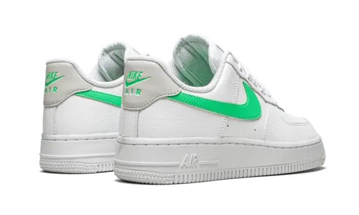 Air Force 1 Low '07 Green Glow - Taille : 36 EU 3/4