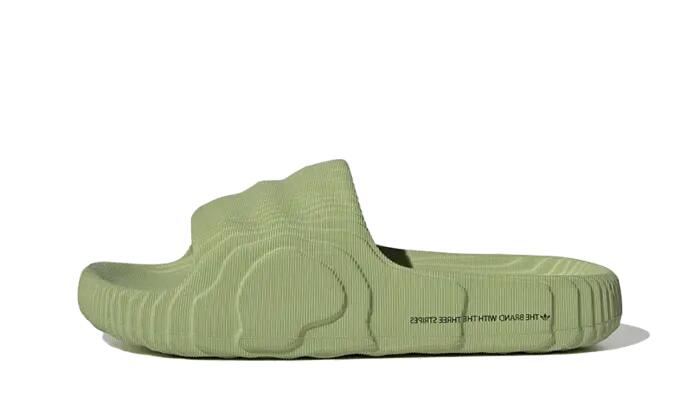 Adilette 22 Magic Lime - Taille : 44 EU 1/1