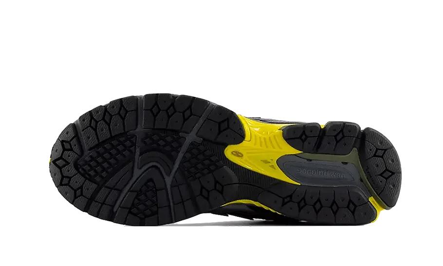 1906N Castlerock Black Yellow - Taille : 44.5 EU 2/2