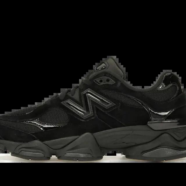 Unisex - Lifestyle - Shoes - ABZORB cushioning - 9060 - Black