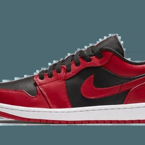 Lifestyle shoes - Low-top - Air Jordan 1 Low Reverse Bred