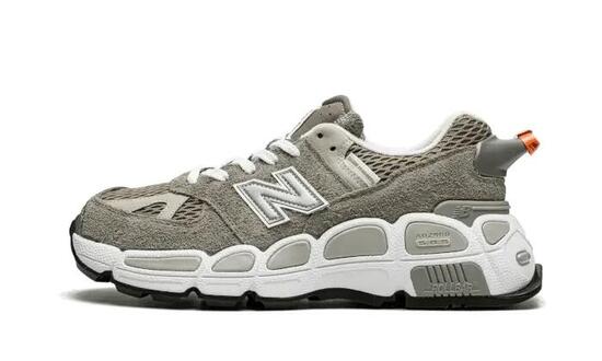 574 Salehe Bembury YURT Grey - Taille : 42 EU