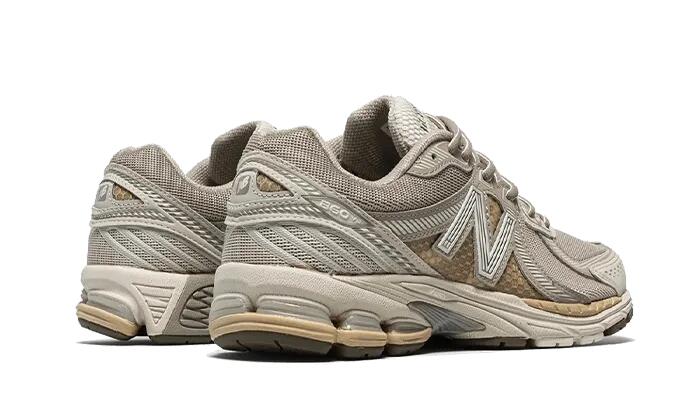 860 V2 Mars - Taille : 38.5 EU 3/4
