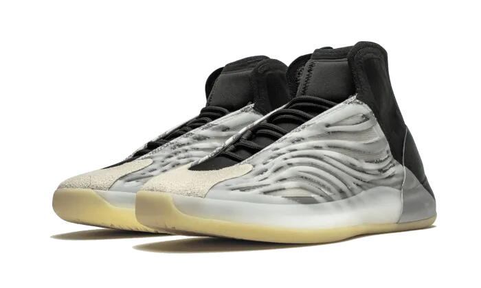 Yeezy QNTM BSKTBL - Taille : 37 1/3 EU 2/4
