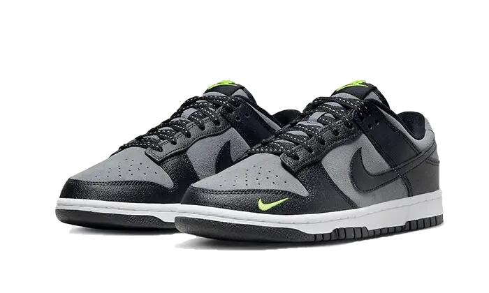 Dunk Low Black Grey Green Strike - Taille : 47 EU 2/3