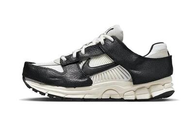 Zoom vomero 5 timeless panda dunk - taille : 42 eu