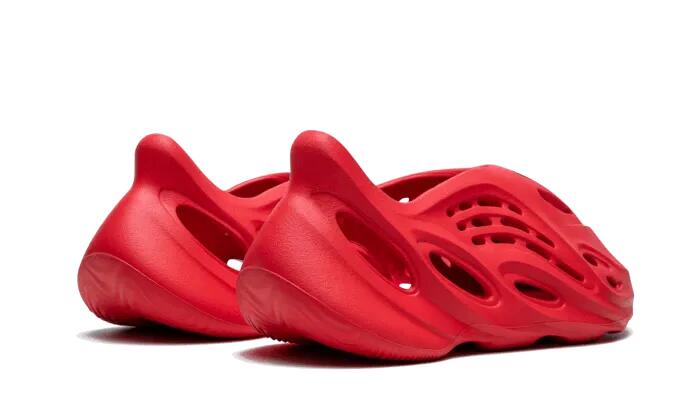 Yeezy Foam RNNR Vermillion - Taille : 46 2/3 EU 3/4