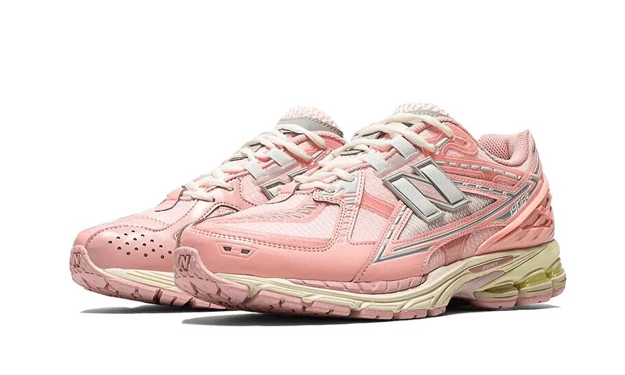 1906U Lunar New Year Pink - Taille : 42.5 EU 2/3