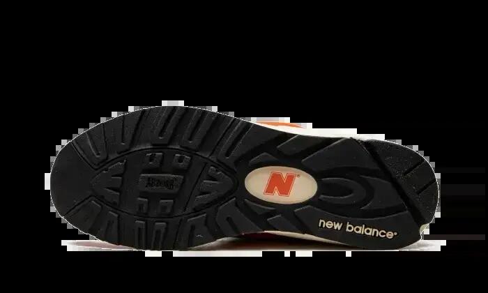 Scarpe - corsa - 990 v2 - pelle, abzorb - marigold/black 4/4