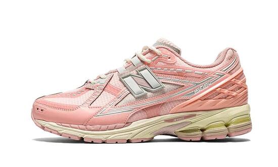 1906U Lunar New Year Pink - Taille : 42.5 EU