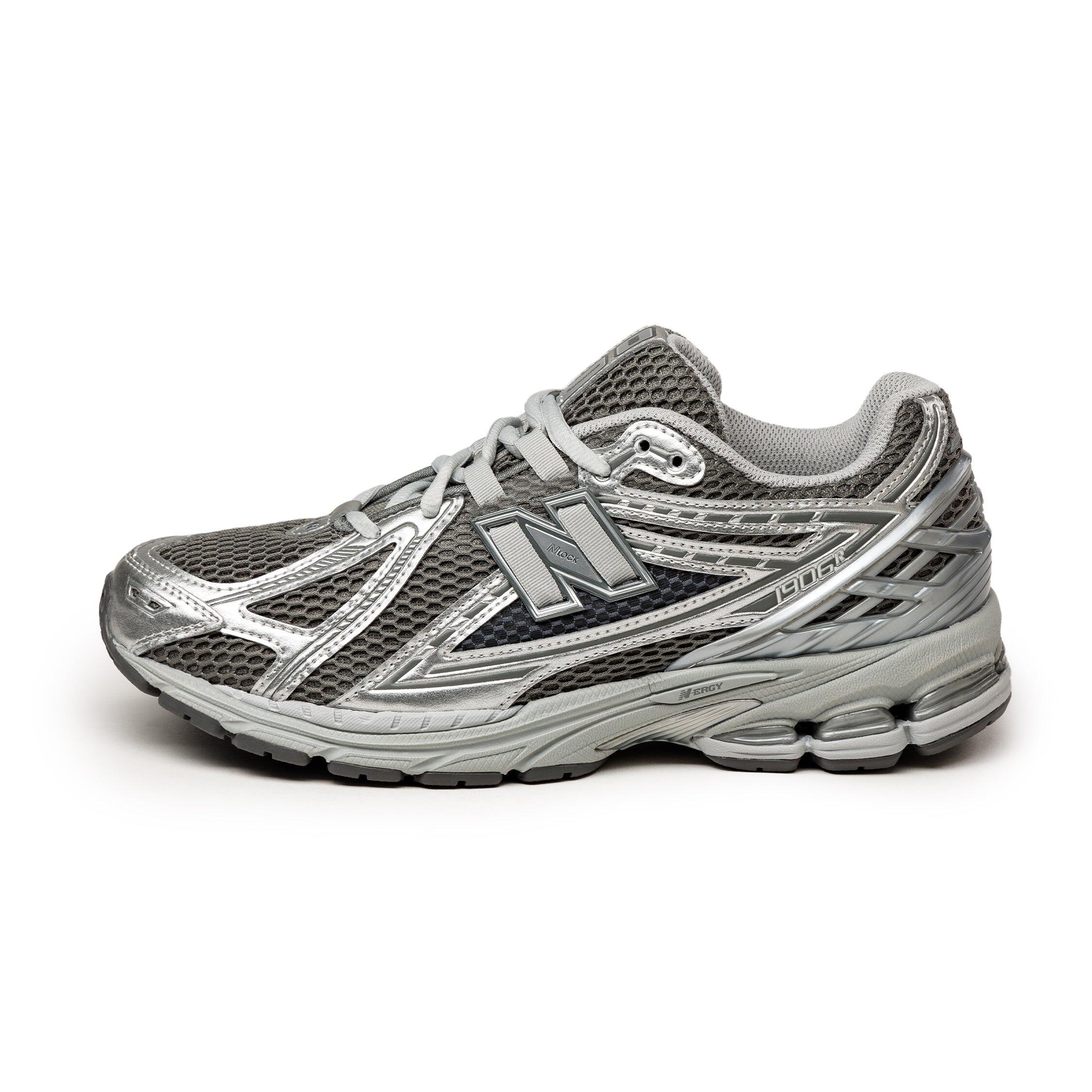 NEW BALANCE picture