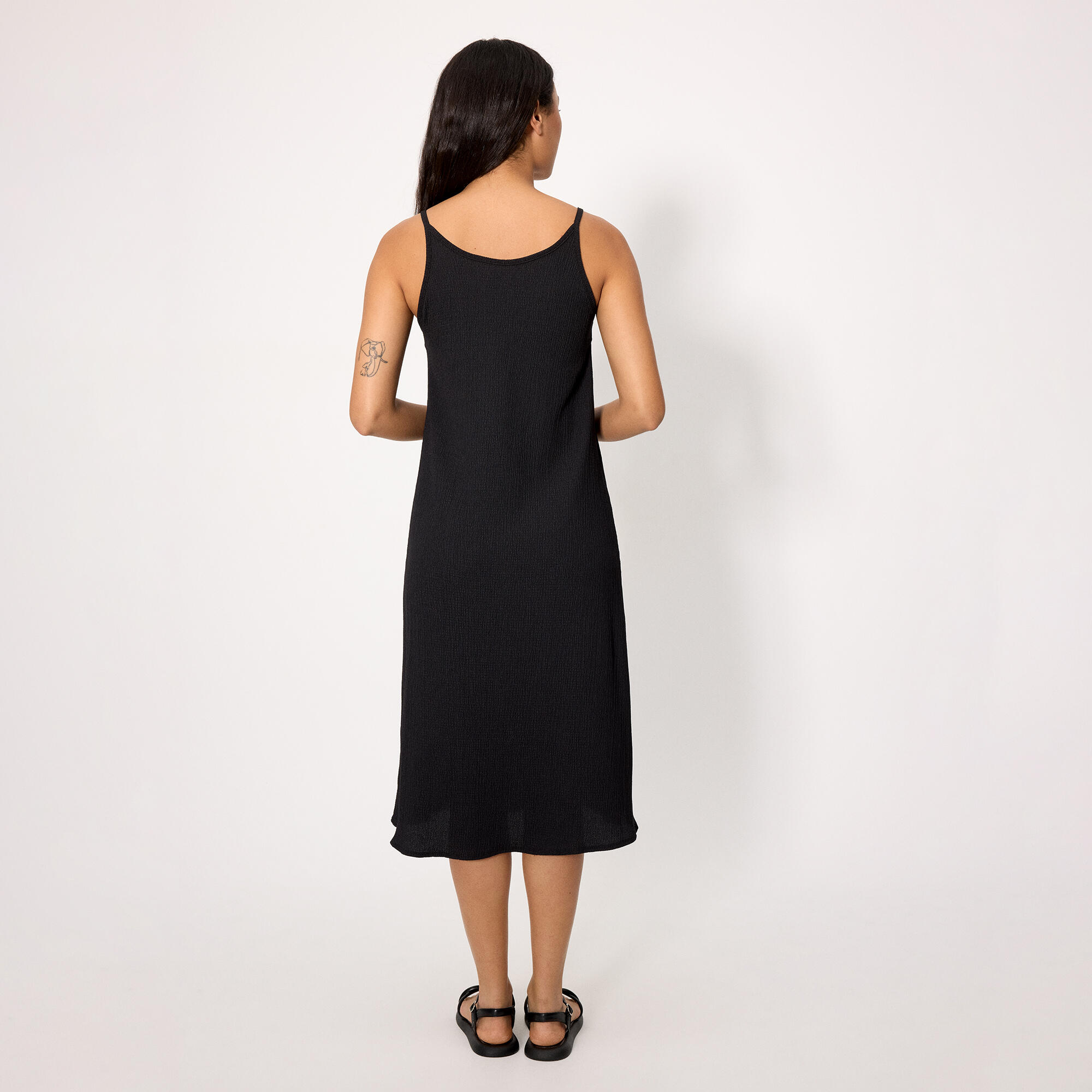 robe maxi noire légère 2/4