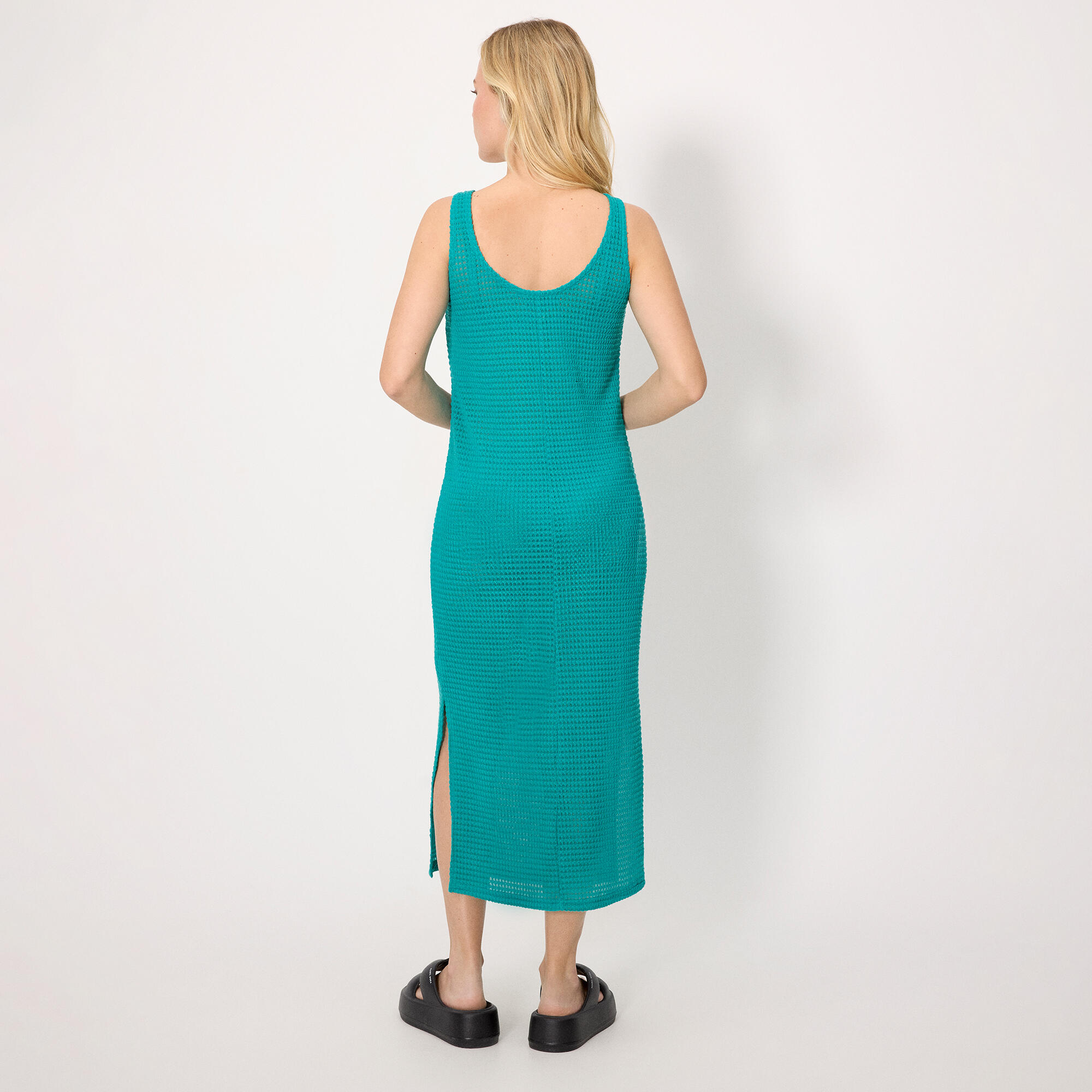 Robe longue turquoise en dentelle à bretelles 2/4