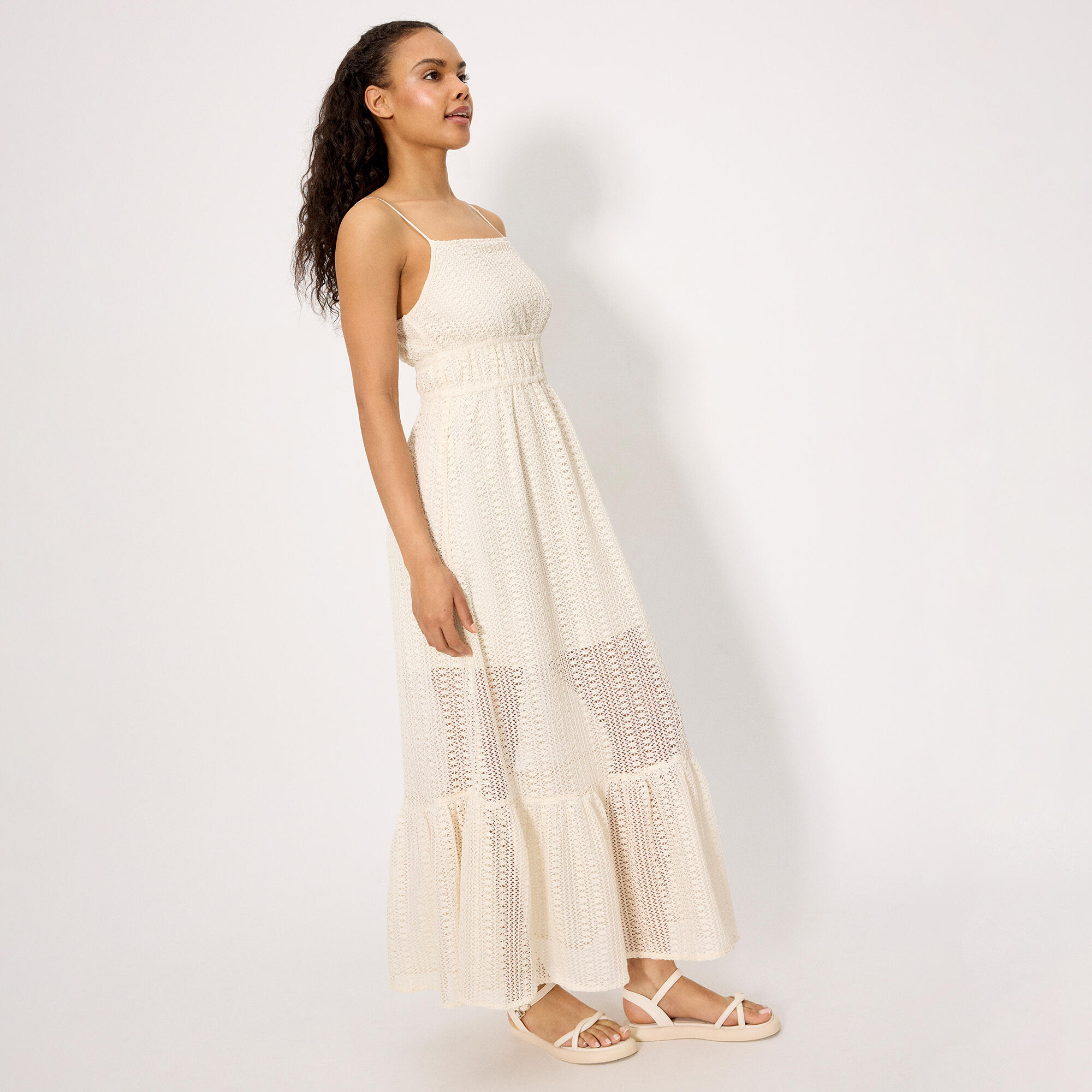 Vestido largo calado con forro interior marfil 3/5
