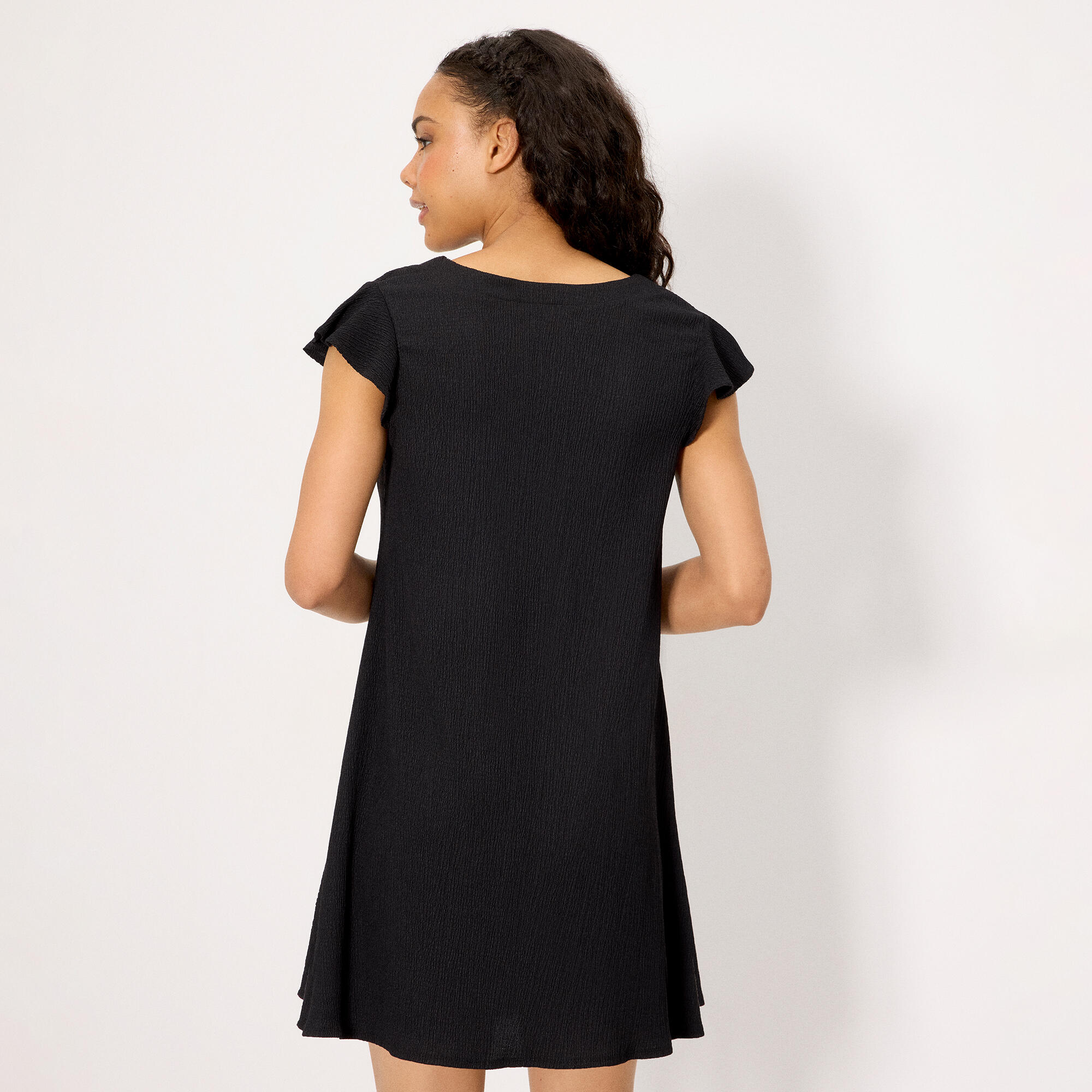 Vestido corto ligero negro 2/3