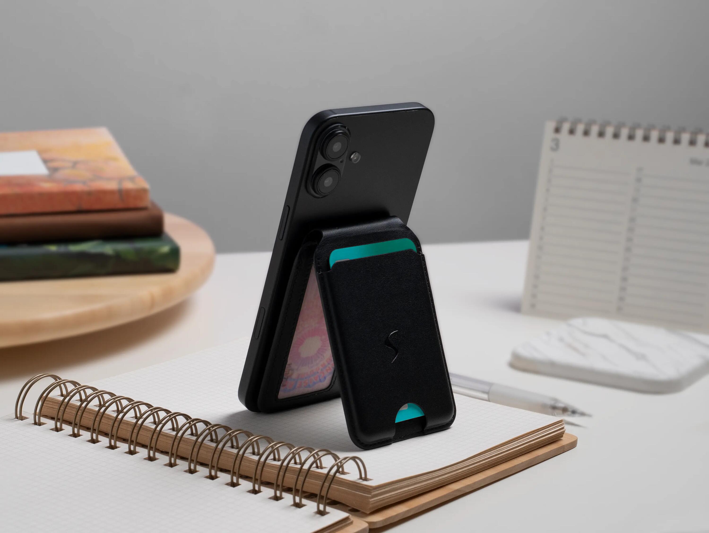 Porta-carte magnetico compatibile con Apple Find My - Scapade© 4/5