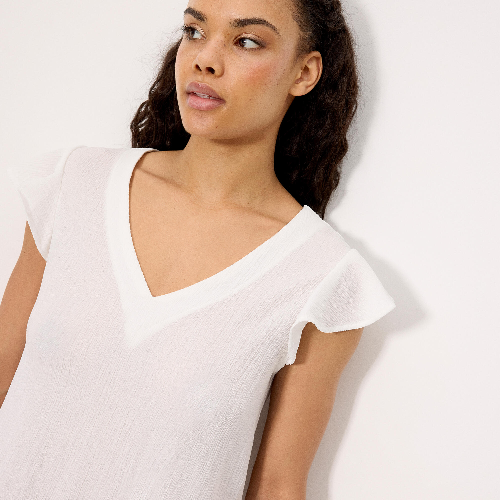 robe courte blanche légère 3/4