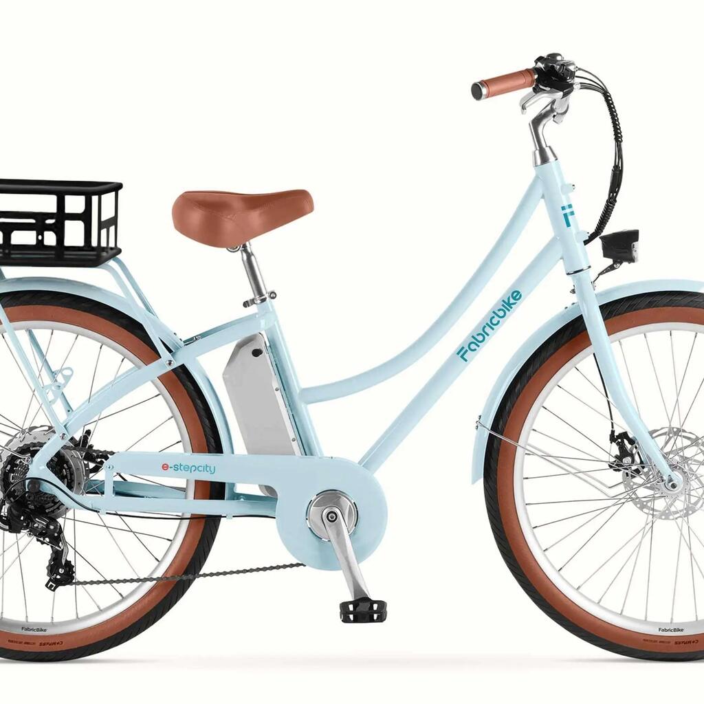 E-Stepcity Electric Bike - 250W, 36V, 60 km Range, Shimano 7Speed. Blue R/Basket