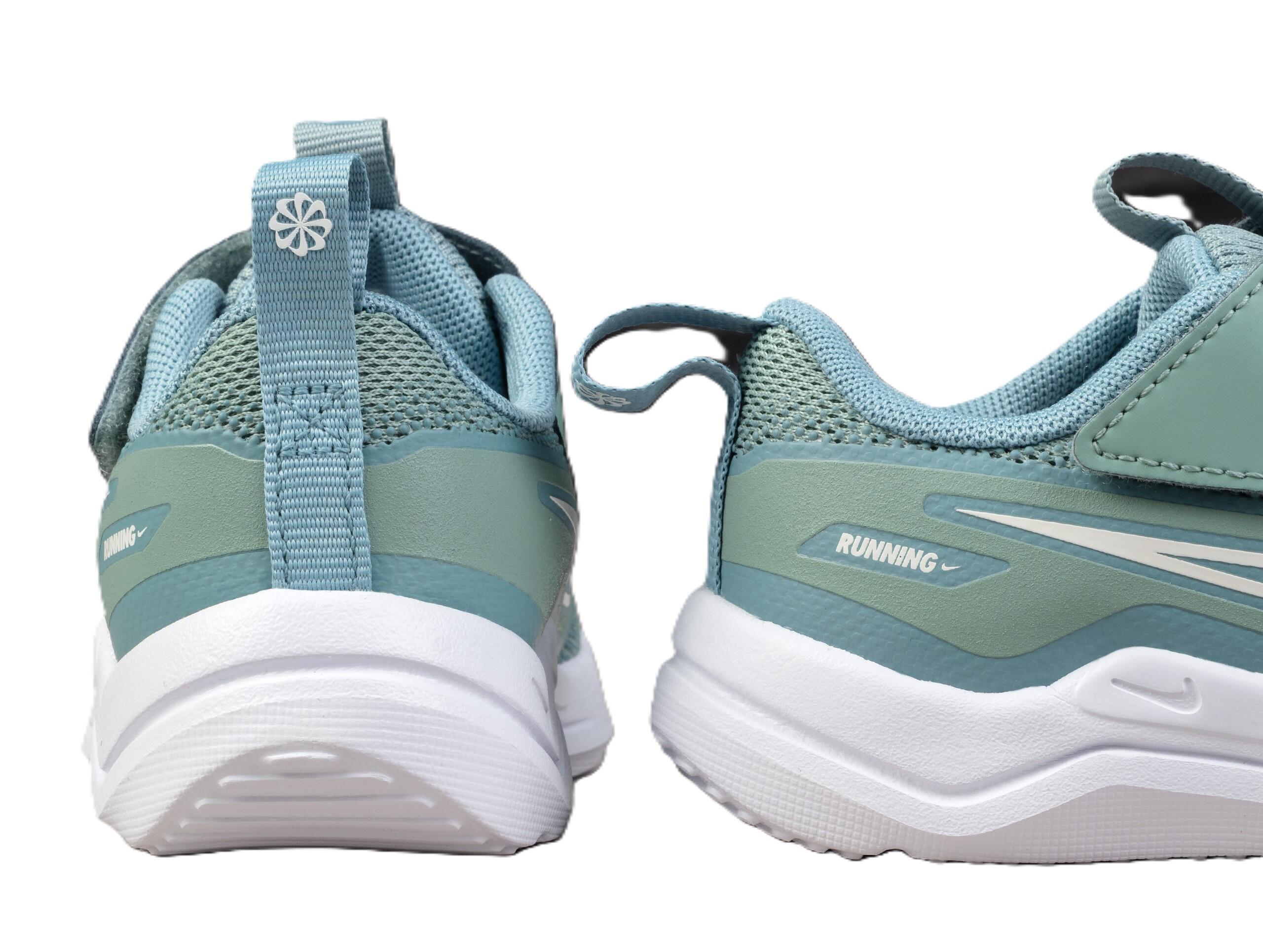 Buty dziecięce sportowe na rzep Nike COSMIC RUNNER 4/6