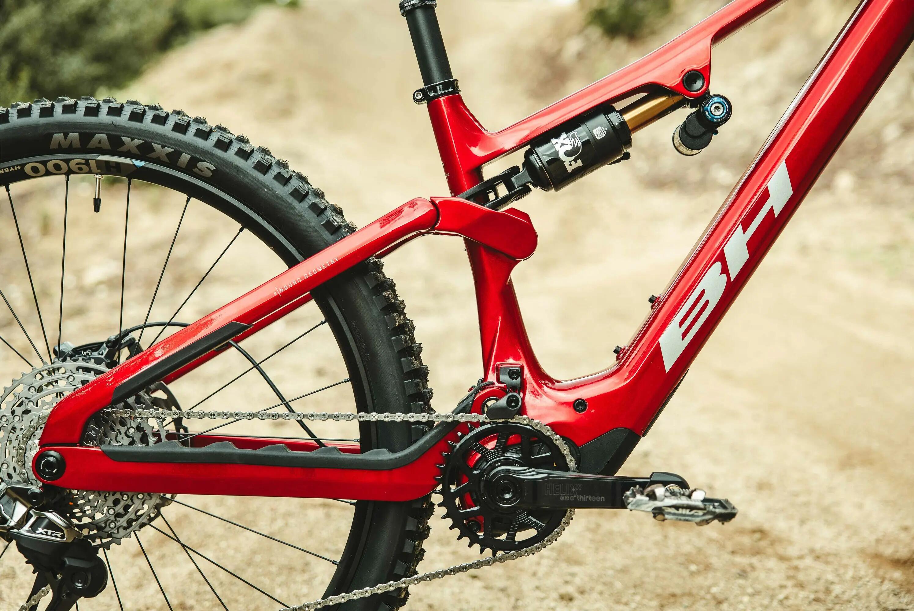 Bicicleta eléctrica Bh Ilynx+ Dl Enduro Carbon 9.5 rojo-gris 2/4