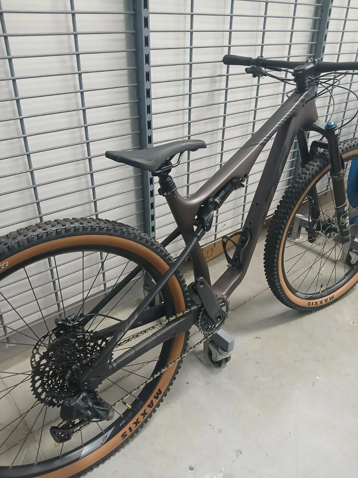 Bicicleta KTM carbono  BTT Scarp Elite AXS - SegundaVida: Excelente 2/4