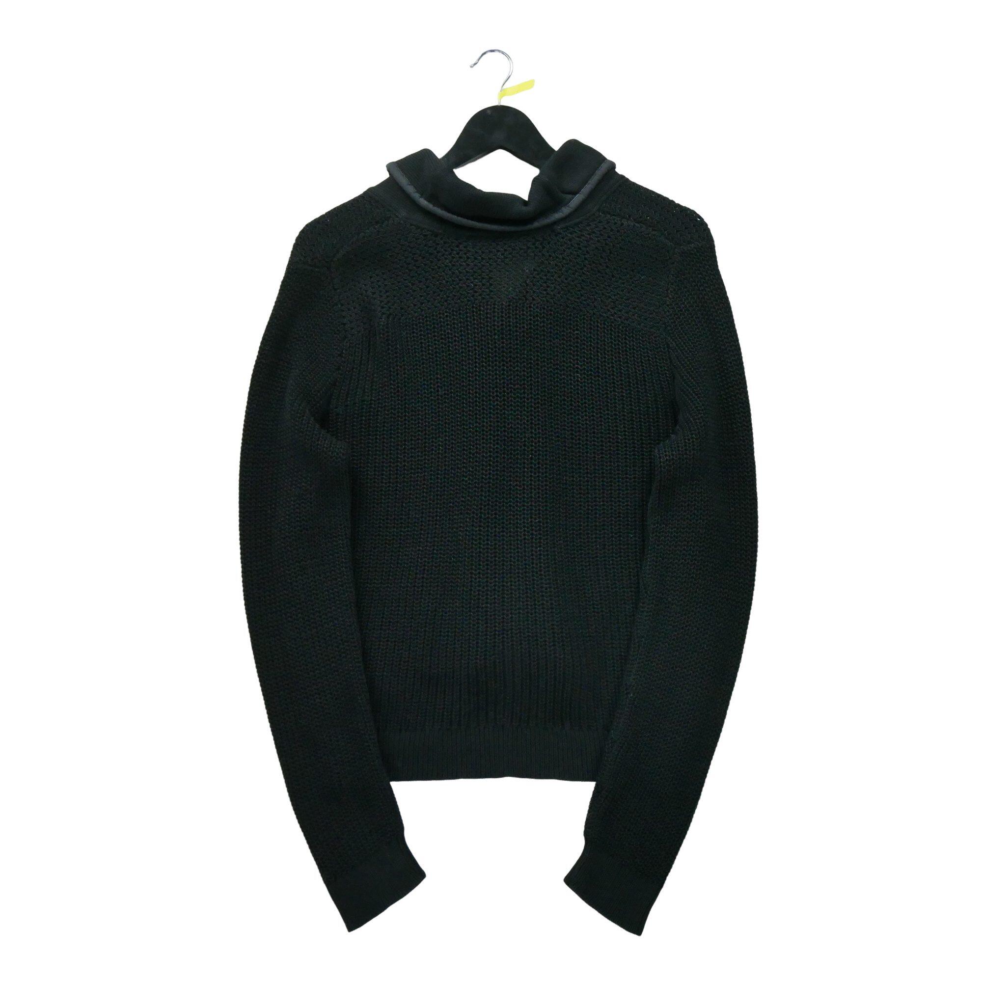 Women's Black Cardigan Vest 2/7