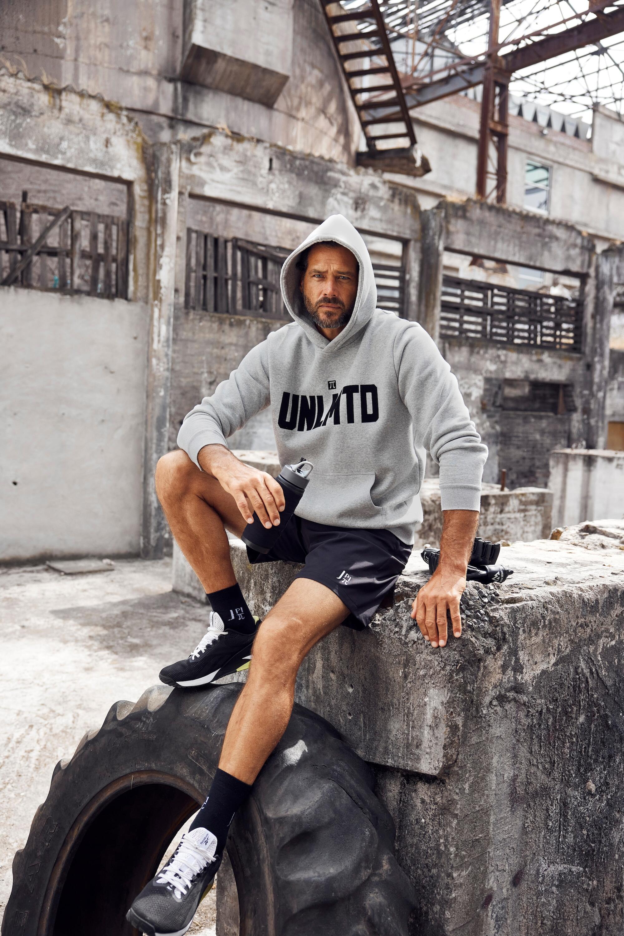 Hommes Sweat à capuche collection fitness. En molleton avec imprimé floqué. 6/6